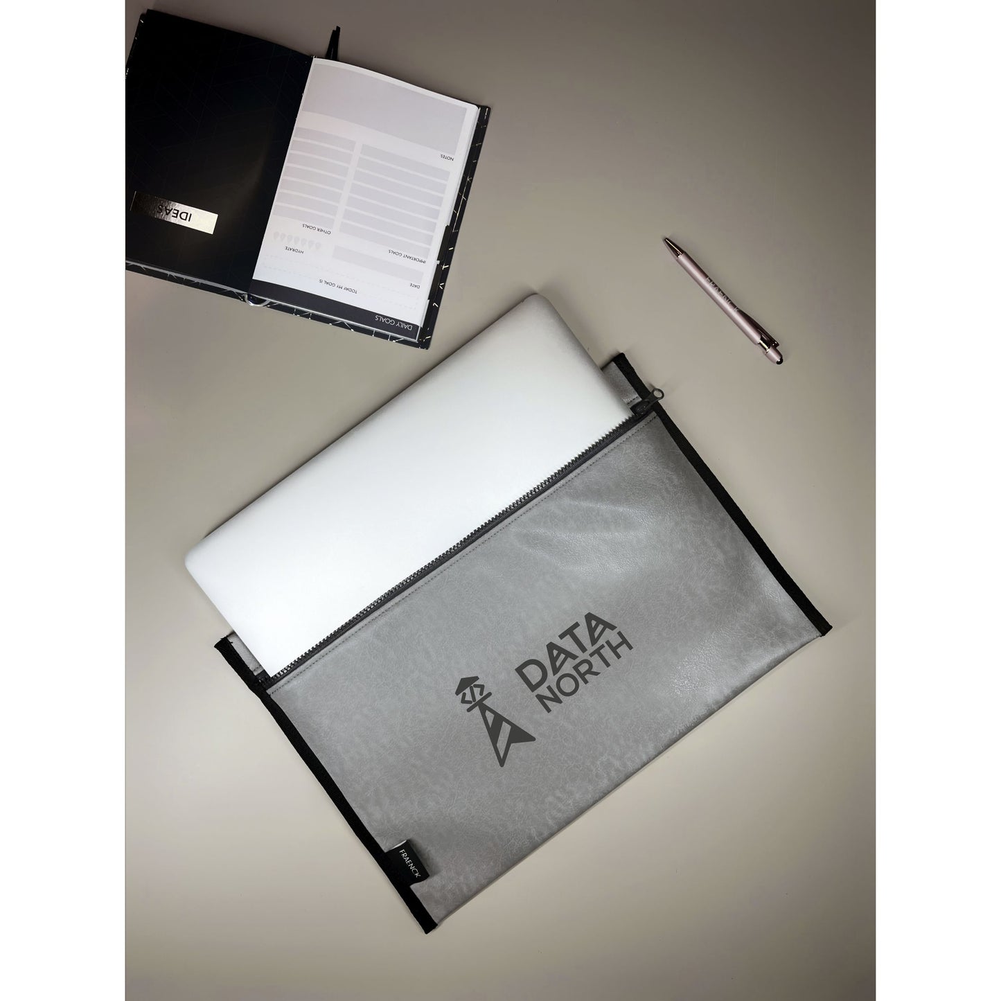 Fraenck Bobby Laptop Sleeve 15.6" laptop sleeve