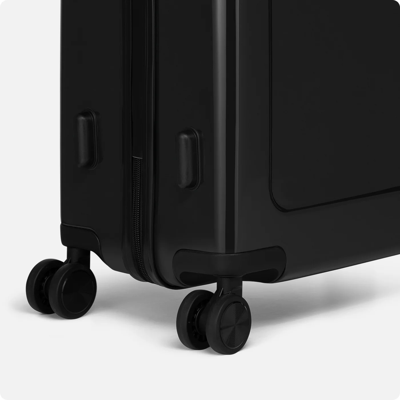 Suitcase - 65 cm