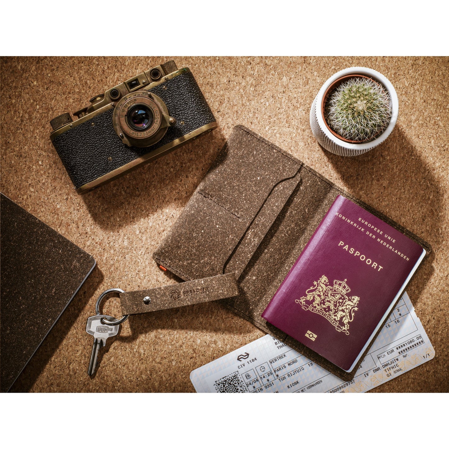 Recycled Leather Keyring Keychain