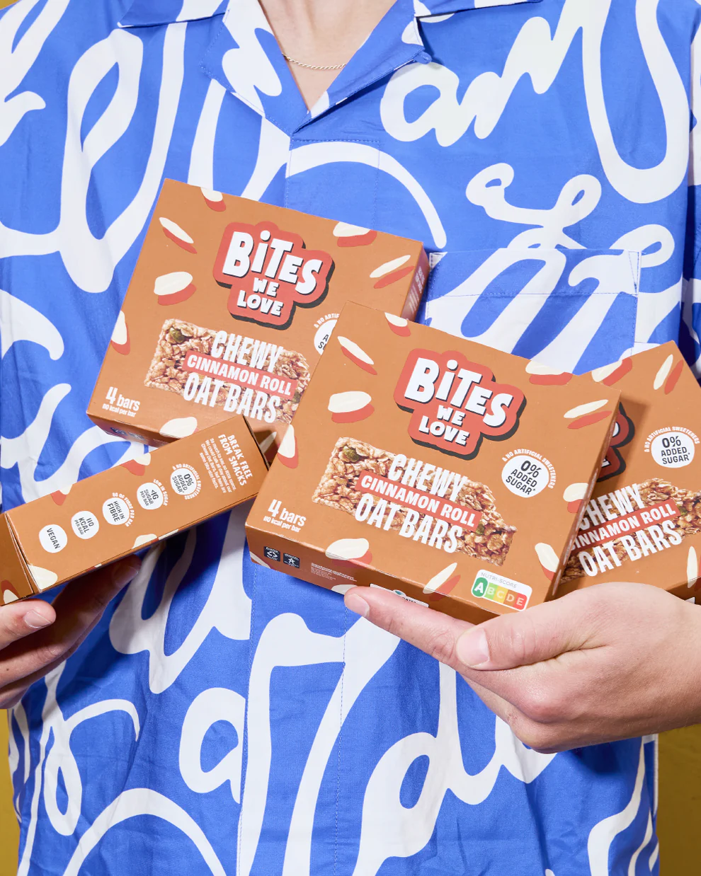 CHEWY OAT BAR CINNAMON ROLL - 30 grams