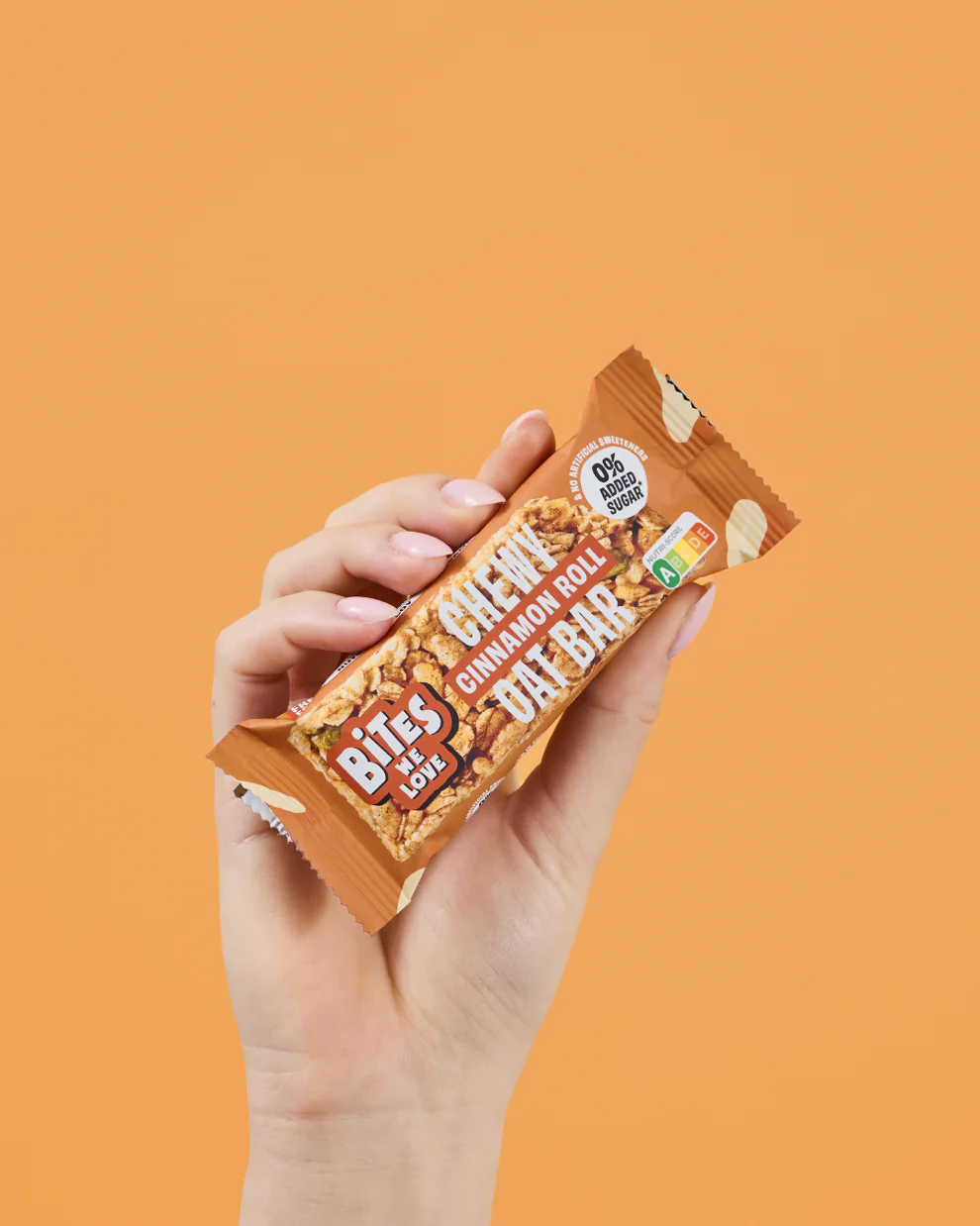 CHEWY OAT BAR CINNAMON ROLL - 30 grams